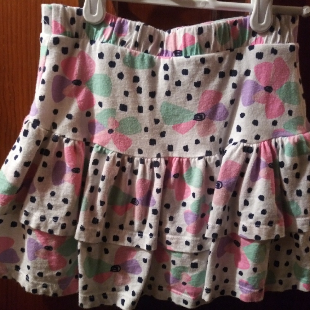 Lot of 3 skorts and 2 tees